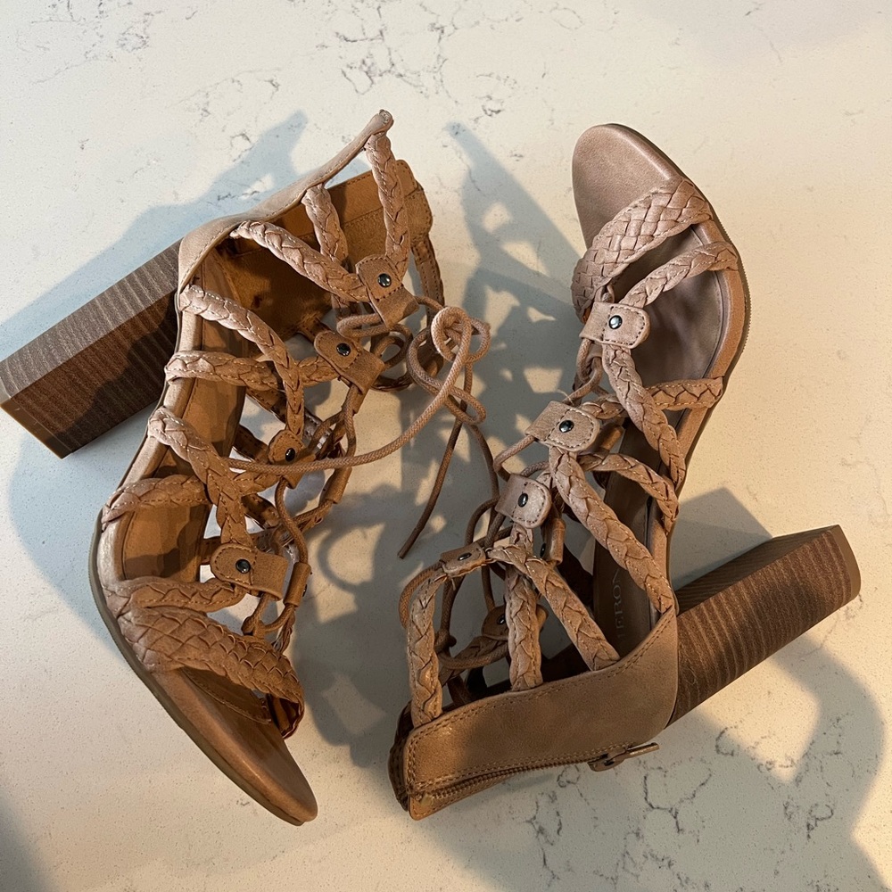 New tan strappy heels